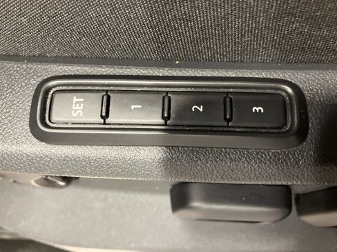 Used 2023 Volkswagen Atlas Cross Sport SEL Premium R-Line image 14