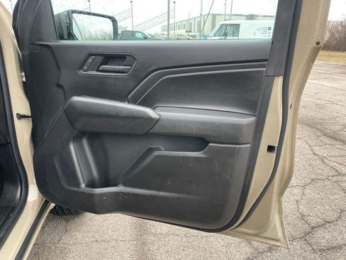 Used 2023 Chevrolet Colorado W/T image 23