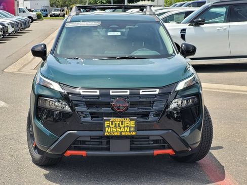 New 2026 Nissan Rogue SV AWD/4WD image 2