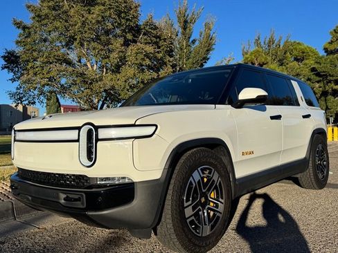 Used 2023 Rivian R1S Adventure AWD/4WD image 5
