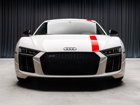 Used 2018 Audi R8 V10 w/ 20" Wheel Package RWD image 20