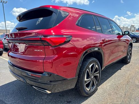 Used 2025 Buick Enclave Sport Touring FWD image 4