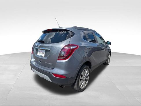 Used 2020 Buick Encore Preferred AWD/4WD image 7