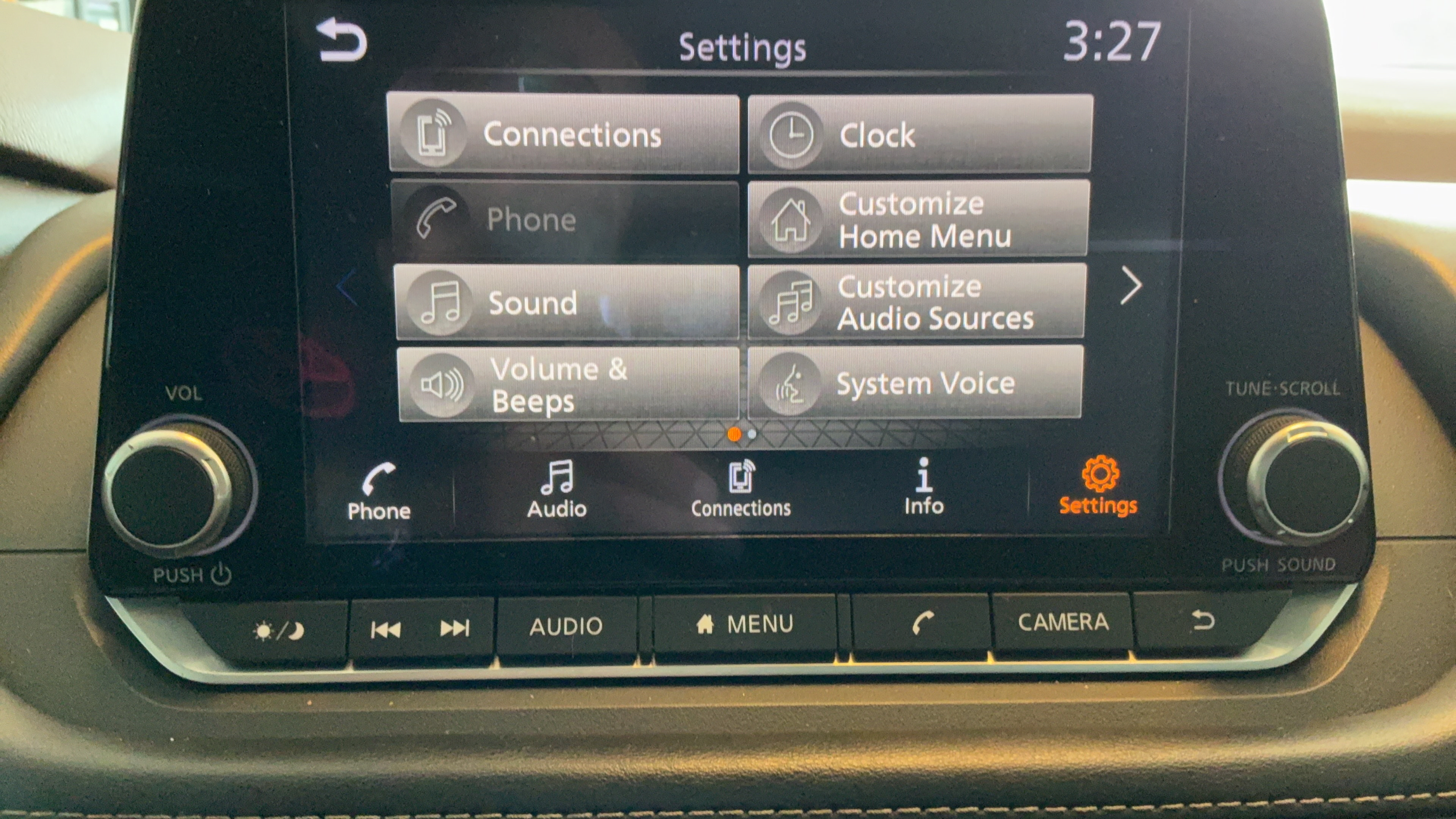 Used 2023 Nissan Rogue S AWD/4WD image 11