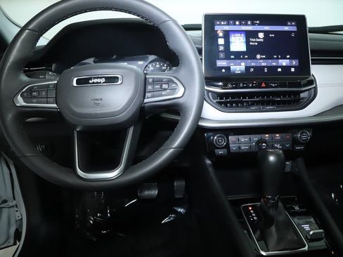 Used 2025 Jeep Compass Limited AWD/4WD image 35