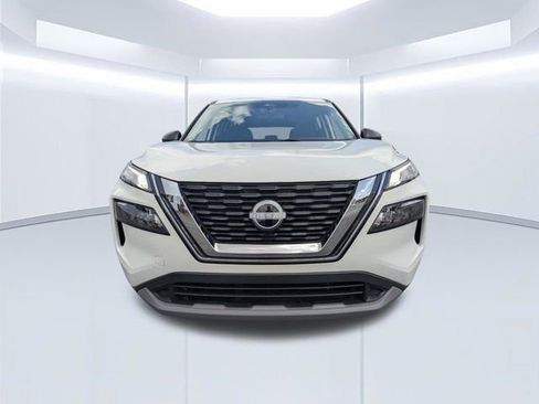 Used 2023 Nissan Rogue S FWD image 9
