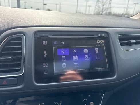 Used 2018 Honda HR-V EX image 22