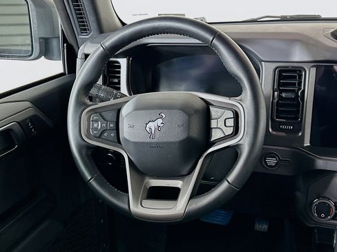 Used 2025 Ford Bronco Big Bend image 18