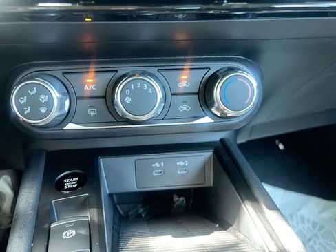 Used 2026 Nissan Kicks S FWD image 16