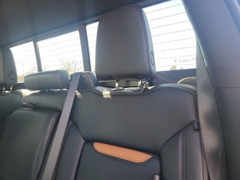 Used 2025 GMC Sierra 1500 AT4 w/ AT4 Premium Package image 11