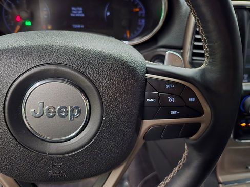 Certified 2017 Jeep Grand Cherokee Limited w/ Trailer Tow Group IV AWD/4WD image 19