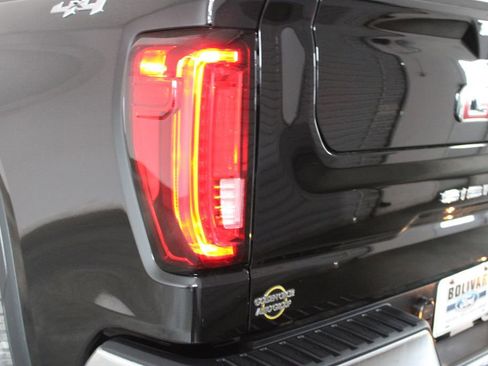 Used 2025 GMC Sierra 1500 SLT image 55