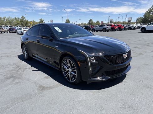 Used 2026 Cadillac CT5 V AWD/4WD image 2