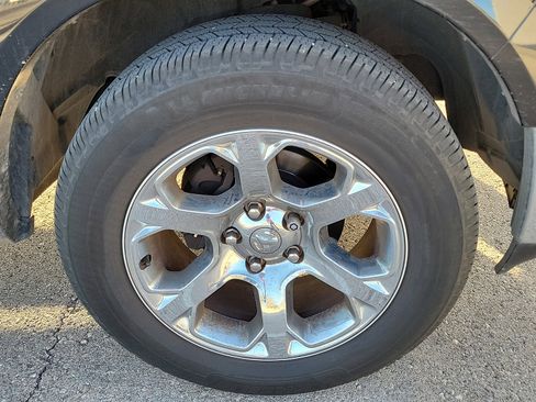 Used 2015 RAM 1500 Laramie w/ Convenience Group image 5