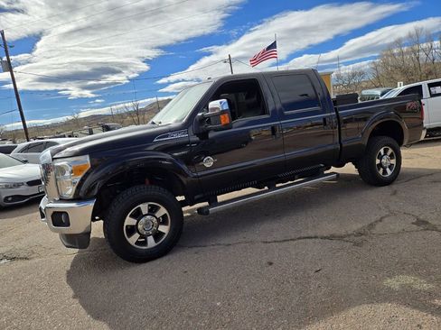 Used 2014 Ford F350 Lariat w/ Lariat Chrome Package image 5