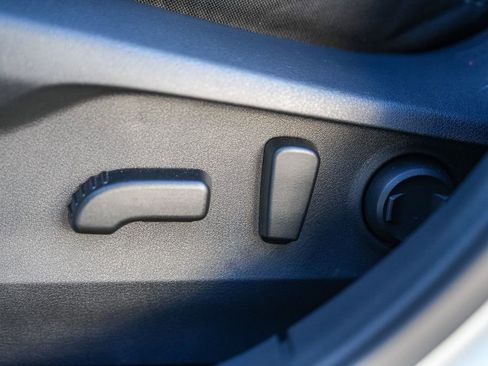 Used 2025 Subaru Outback Premium image 25