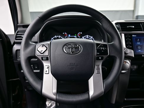 Used 2024 Toyota 4Runner SR5 image 25