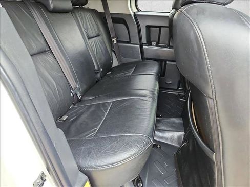 Used 2013 Toyota FJ Cruiser 2WD w/ Convenience Pkg image 18