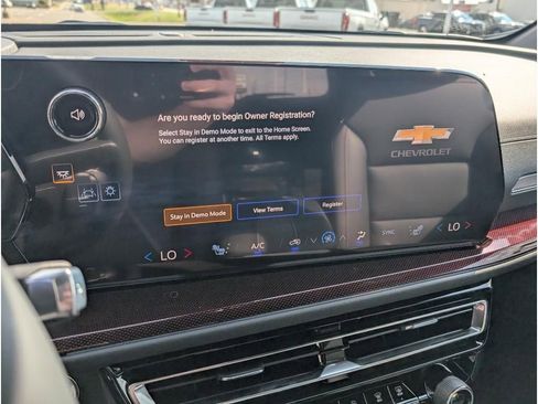 New 2026 Chevrolet Traverse Z71 w/ Driver Confidence Package image 21