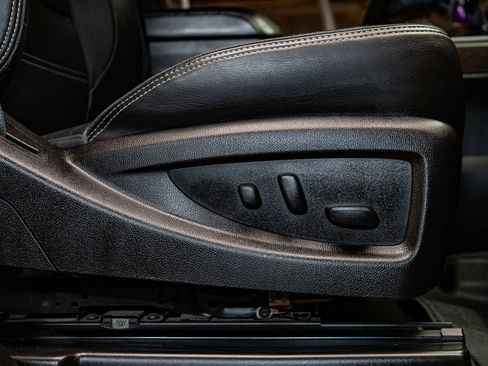 Used 2018 GMC Sierra 2500 Denali w/ Duramax Plus Package image 24