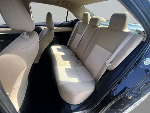 Used 2014 Toyota Corolla LE FWD image 19