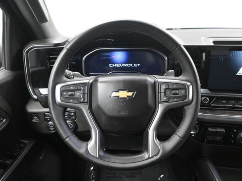 Used 2024 Chevrolet Silverado 1500 LTZ image 7