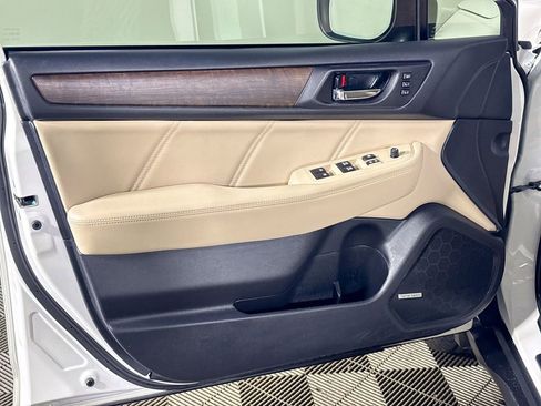 Used 2019 Subaru Outback 2.5i Limited w/ Popular Package #2 image 10