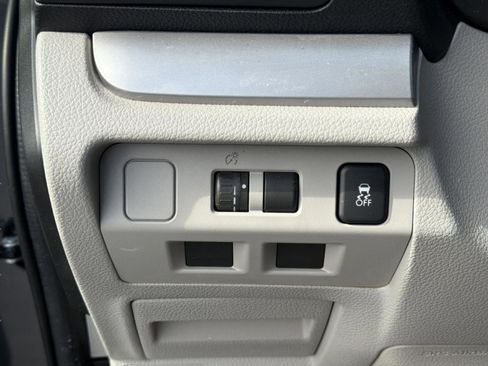 Used 2015 Subaru Forester 2.5i Premium w/ All-Weather Package image 16