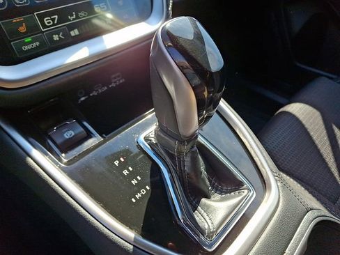 Used 2025 Subaru Outback Premium AWD/4WD image 14