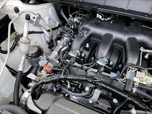 New 2026 Nissan Pathfinder SL FWD image 17