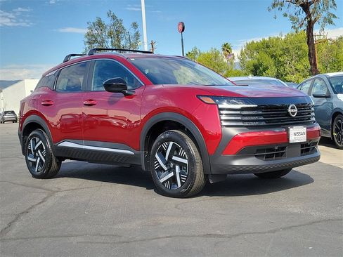 New 2026 Nissan Kicks SV w/ SV Premium Package image 4