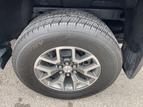 Used 2022 GMC Canyon AT4 image 10