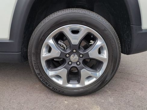 Used 2018 Jeep Compass Limited AWD/4WD image 11