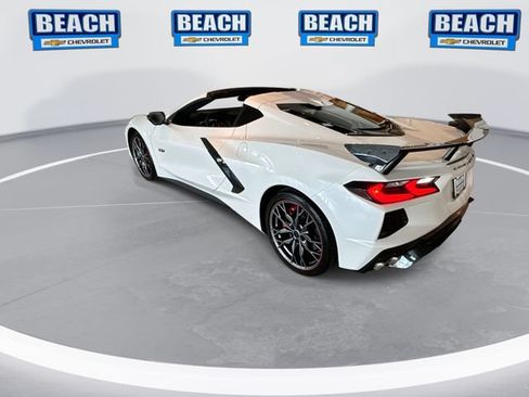 Used 2023 Chevrolet Corvette Stingray Premium Cpe RWD image 6