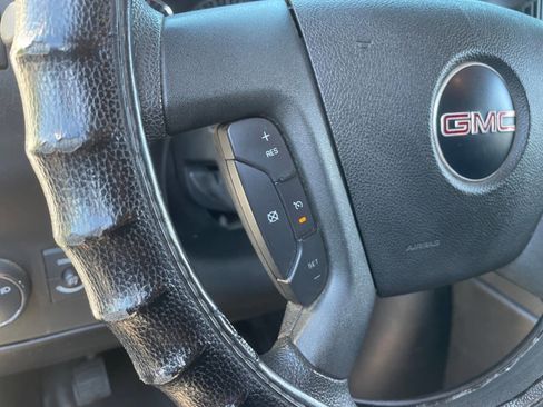 Used 2019 GMC Savana 2500 w/ Driver Convenience Package image 21