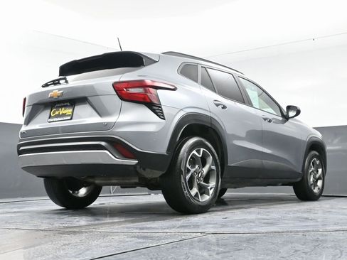 Used 2024 Chevrolet Trax LT image 50