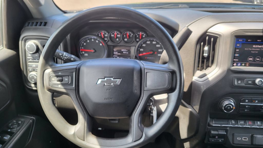 Used 2021 Chevrolet Silverado 1500 Custom Trail Boss w/ LPO, Dark Essentials Package AWD/4WD image 30