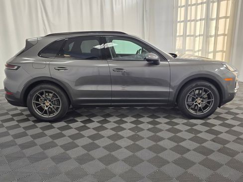 Certified 2025 Porsche Cayenne image 8