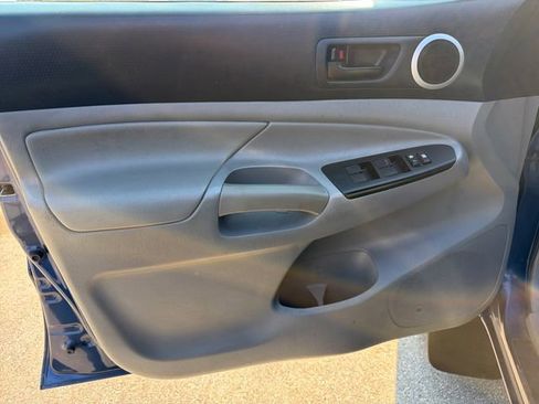 Used 2015 Toyota Tacoma 4x4 Double Cab w/ SR5 Package image 11