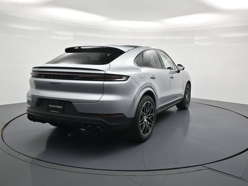 Used 2026 Porsche Cayenne Coupe AWD/4WD image 27