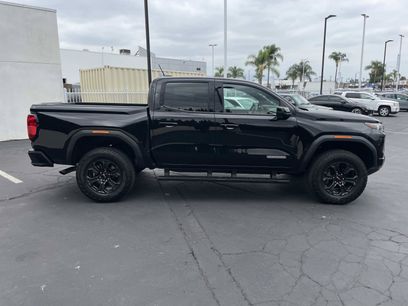 Used 2025 GMC Canyon Elevation w/ Convenience Package