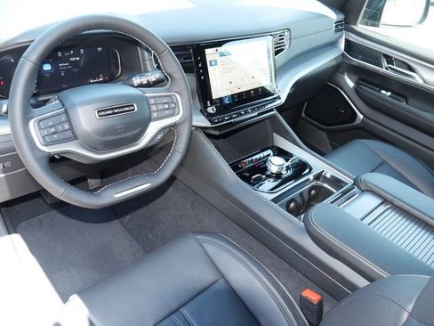 New 2026 Jeep Grand Wagoneer Limited w/ Premium Group II AWD/4WD image 12