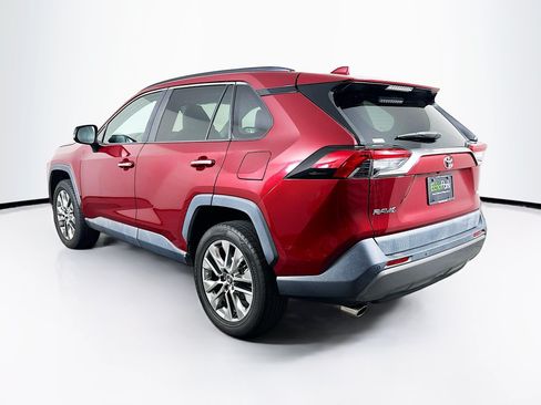 Used 2019 Toyota RAV4 Limited FWD image 5