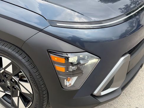 Used 2024 Hyundai Kona SEL FWD image 31