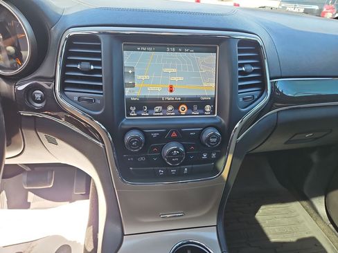 Used 2015 Jeep Grand Cherokee Overland image 17