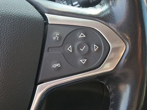 Used 2021 Chevrolet Traverse RS FWD image 20