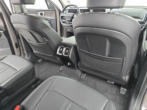 Used 2026 Kia Sorento SX AWD/4WD image 11