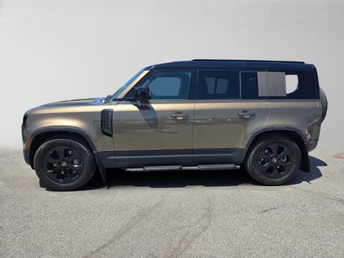 Used 2025 Land Rover Defender 110 S AWD/4WD image 2
