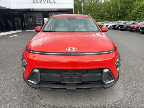 Used 2024 Hyundai Kona SEL w/ Convenience Package AWD/4WD image 8