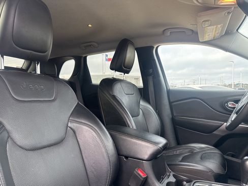 Used 2022 Jeep Cherokee Latitude Lux image 12